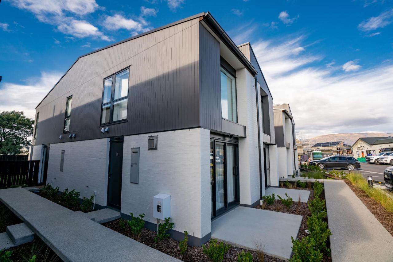Relaxing Getaway Apartment Albert Town Exterior photo